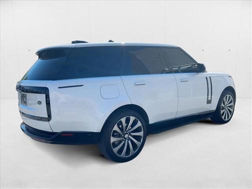2023 Land Rover Range Rover P400 SE