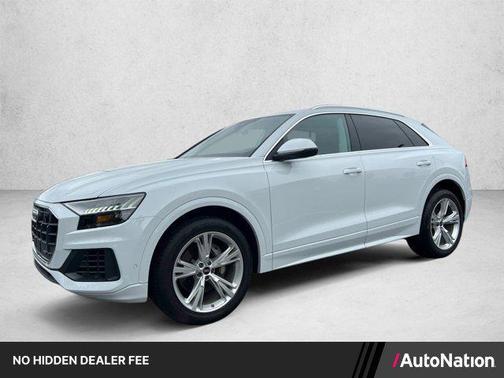 Glacier White Metallic 2023 Audi Q8 55 Premium
