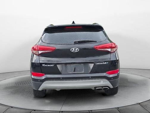 Black Noir Pearl 2017 Hyundai TUCSON Limited