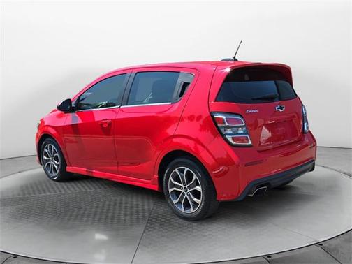 2020 Chevrolet Sonic FWD Hatchback LT 5-Door