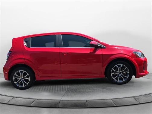2020 Chevrolet Sonic FWD Hatchback LT 5-Door