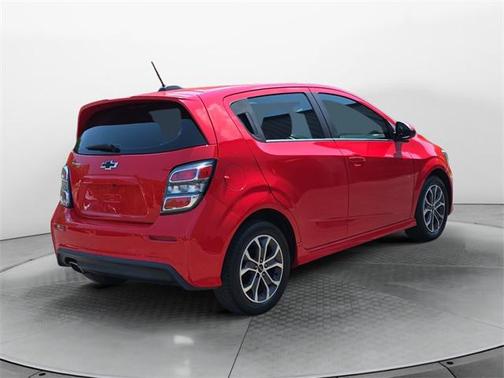 2020 Chevrolet Sonic FWD Hatchback LT 5-Door