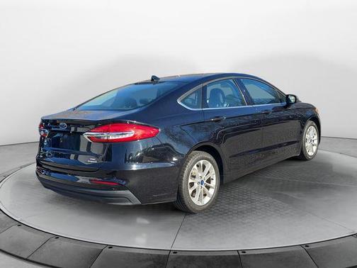 2020 Ford Fusion Hybrid SE