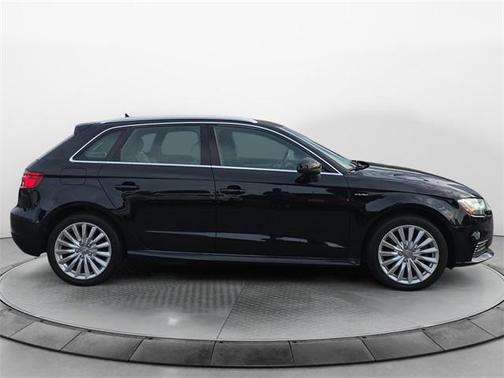 2018 Audi A3 e-tron 1.4T Premium