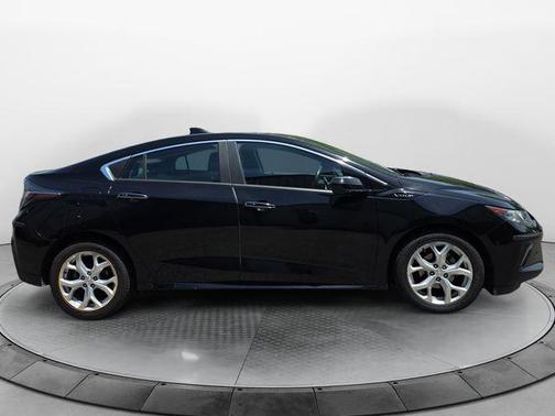 Mosaic Black Metallic 2018 Chevrolet Volt Premier
