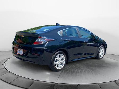 Mosaic Black Metallic 2018 Chevrolet Volt Premier