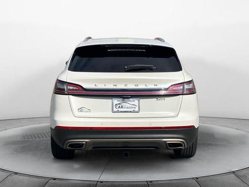 2020 Lincoln Nautilus Standard