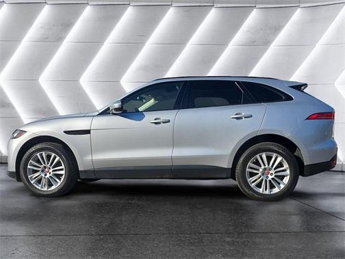 2017 Jaguar F-PACE 35t Prestige