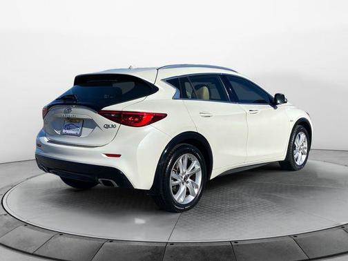 2019 INFINITI QX30 LUXE