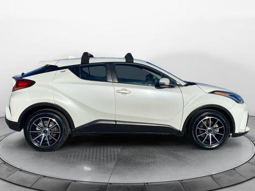 2021 Toyota C-HR LE