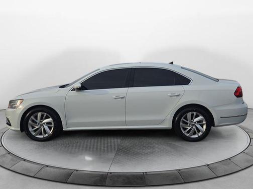 2018 Volkswagen Passat 2.0T SE