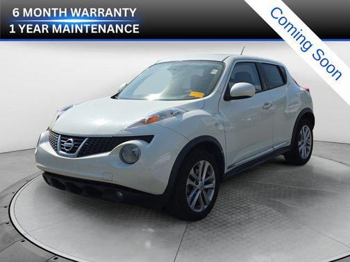 White Pearl 2014 Nissan Juke SL