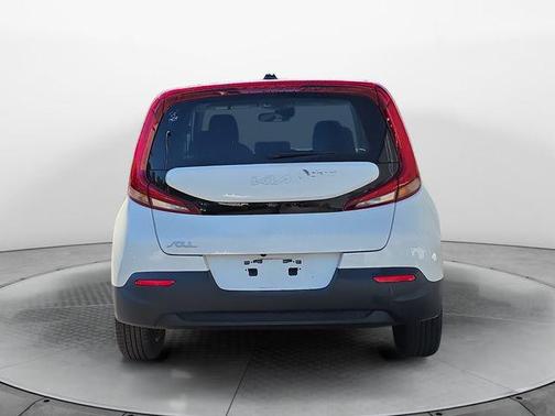 Snow White Pearl 2022 Kia Soul LX