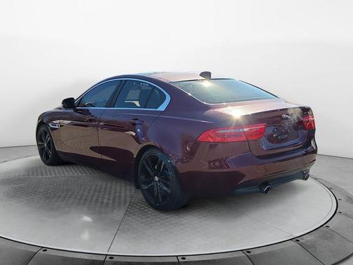 2017 Jaguar XE 35t Prestige