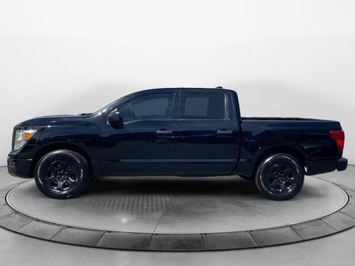 Super Black 2023 Nissan Titan S