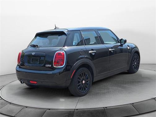 2021 MINI Hardtop Cooper