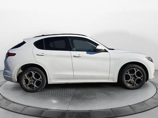 2020 Alfa Romeo Stelvio Sport