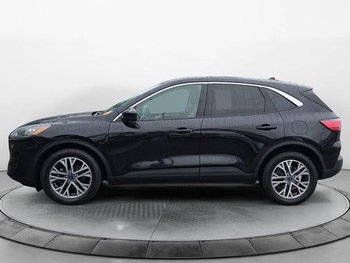 Black Metallic 2022 Ford Escape SEL