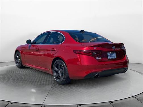 2018 Alfa Romeo Giulia Ti Lusso