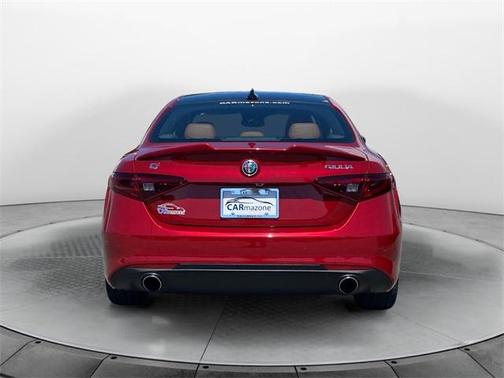 2018 Alfa Romeo Giulia Ti Lusso