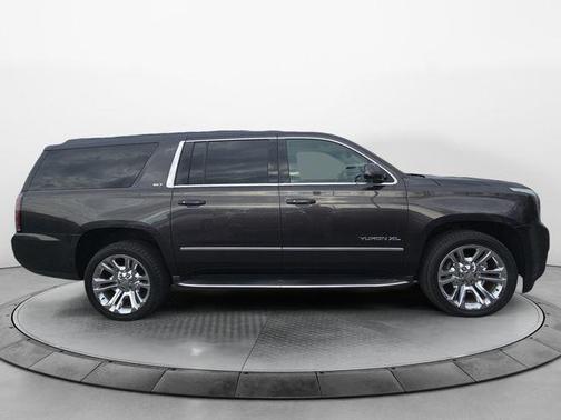 2017 GMC Yukon XL SLT