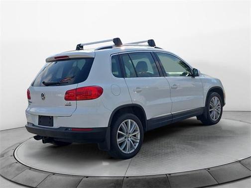 2016 Volkswagen Tiguan SE