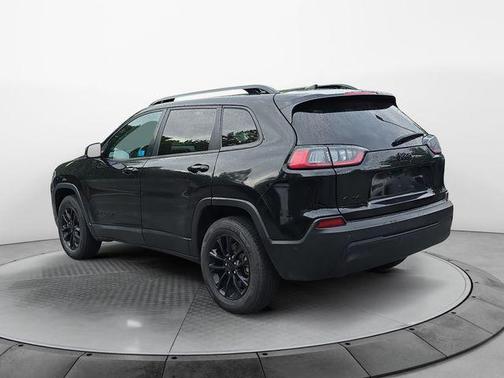 Diamond Black Crystal Pearlcoat 2023 Jeep Cherokee Altitude