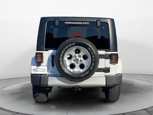 Bright White Clearcoat 2015 Jeep Wrangler Sahara