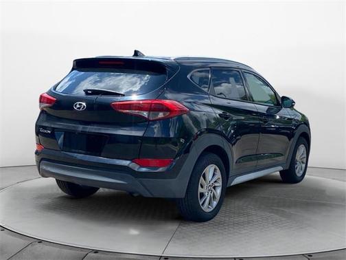 2017 Hyundai TUCSON SE Plus