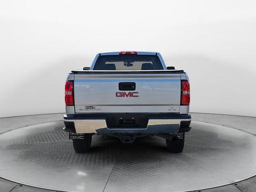 Quicksilver Metallic 2016 GMC Sierra 2500 SLE