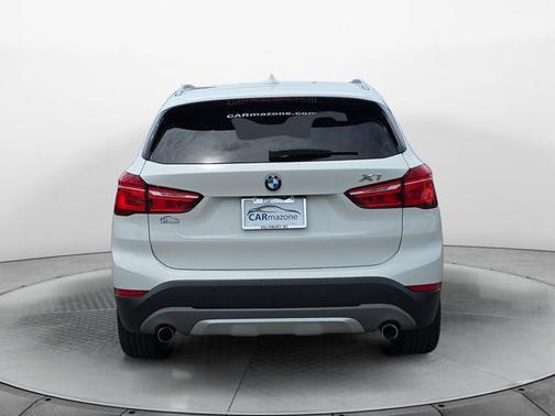 Alpine White 2017 BMW X1 sDrive28i