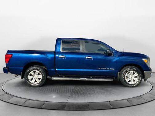 2018 Nissan Titan SV