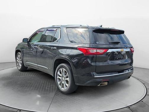 Mosaic Black Metallic 2019 Chevrolet Traverse Premier