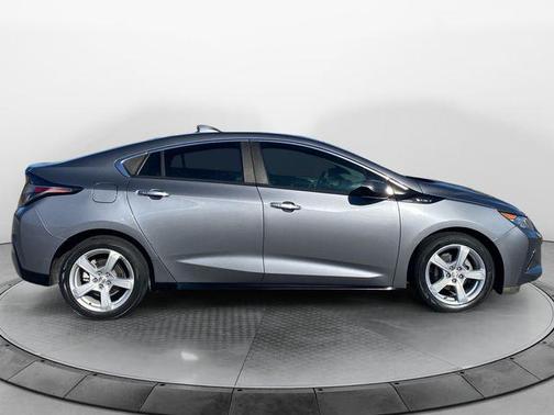 2018 Chevrolet Volt LT