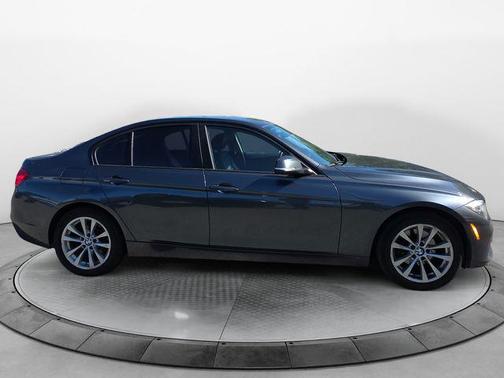 Mineral Gray Metallic 2017 BMW 320 i