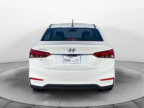 2022 Hyundai Accent SE