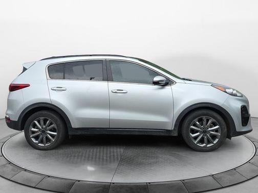 Sparkling Silver 2021 Kia Sportage S