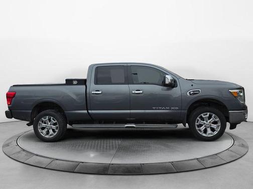 2016 Nissan Titan XD SL