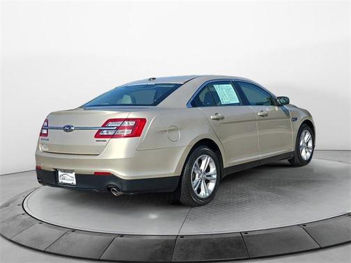 2017 Ford Taurus SE