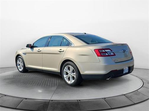 2017 Ford Taurus SE