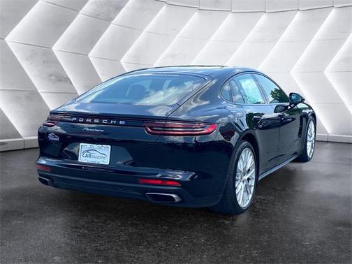 2018 Porsche Panamera Base