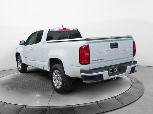 Summit White 2022 Chevrolet Colorado LT