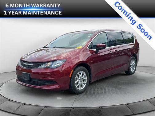 2022 Chrysler Voyager LX