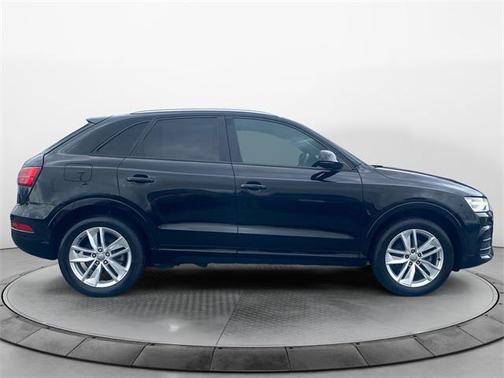 2017 Audi Q3 2.0T Premium