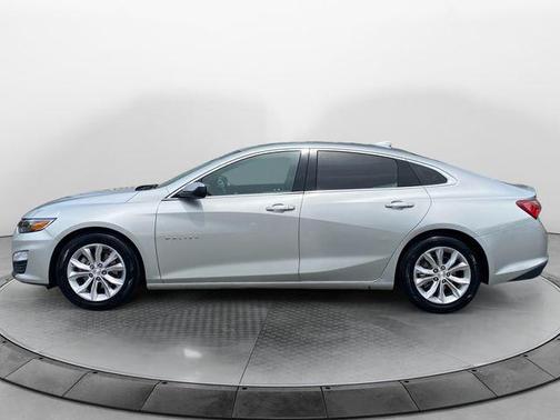 Silver Ice Metallic 2019 Chevrolet Malibu Hybrid Base