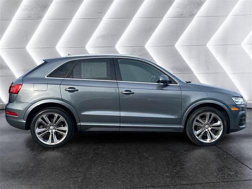 2017 Audi Q3 2.0T Premium Plus