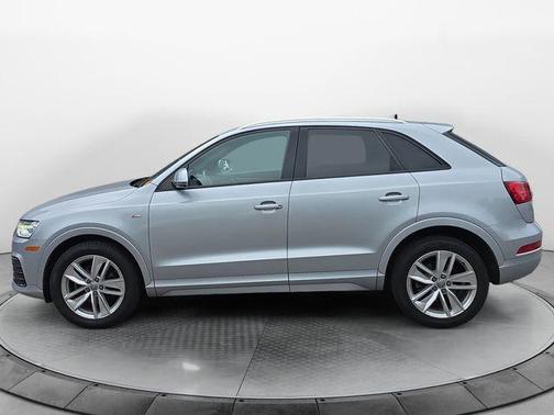 Silver Metallic 2018 Audi Q3 2.0T Premium