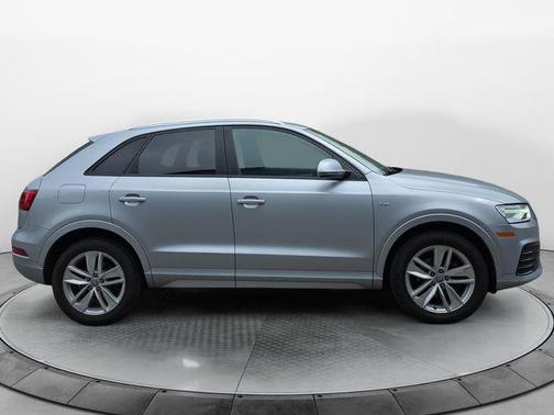 Silver Metallic 2018 Audi Q3 2.0T Premium