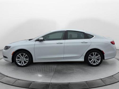 2017 Chrysler 200 Limited