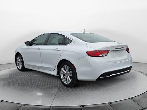 2017 Chrysler 200 Limited